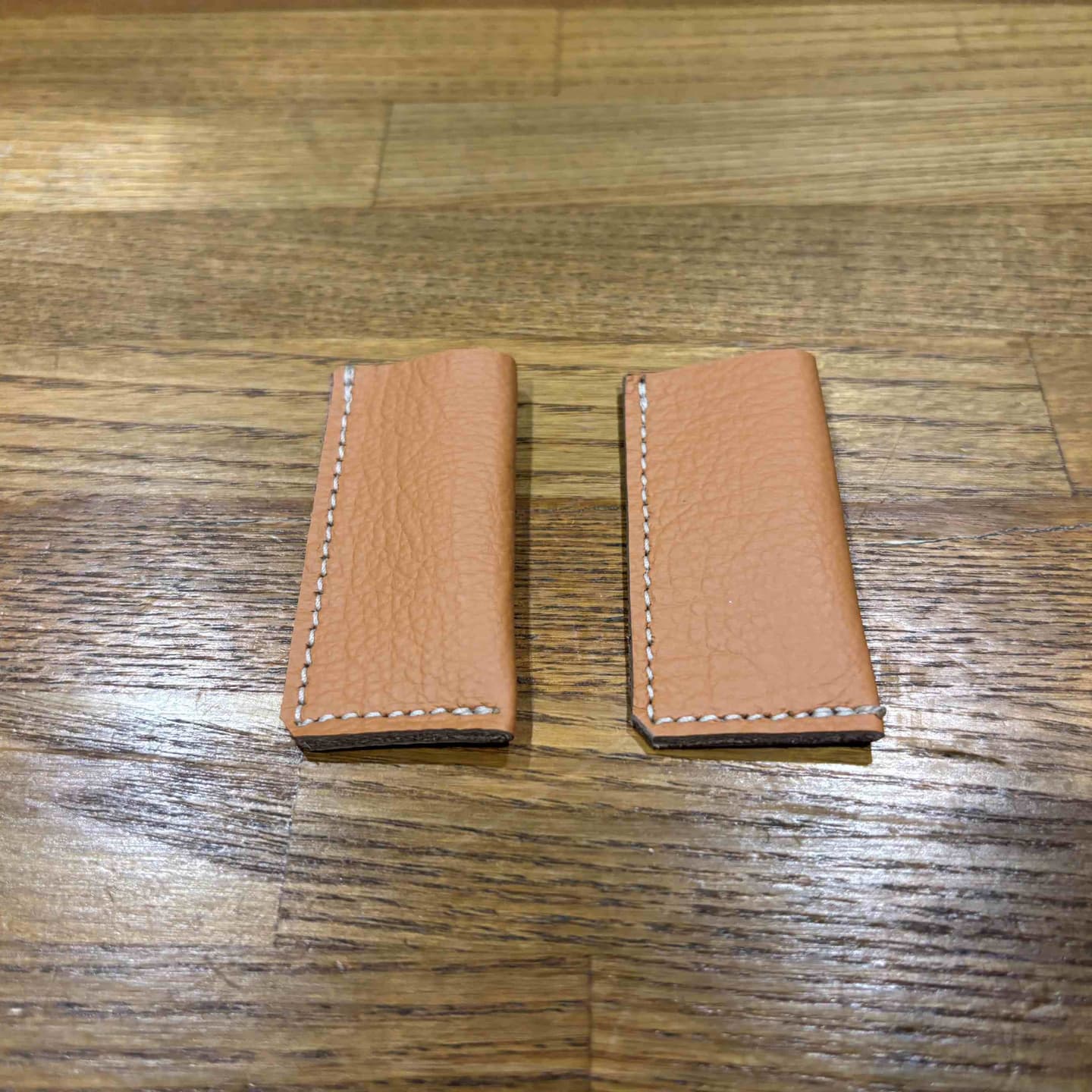 茶色のカバー