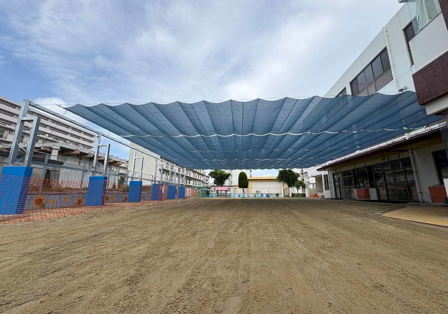 大型日除けテント