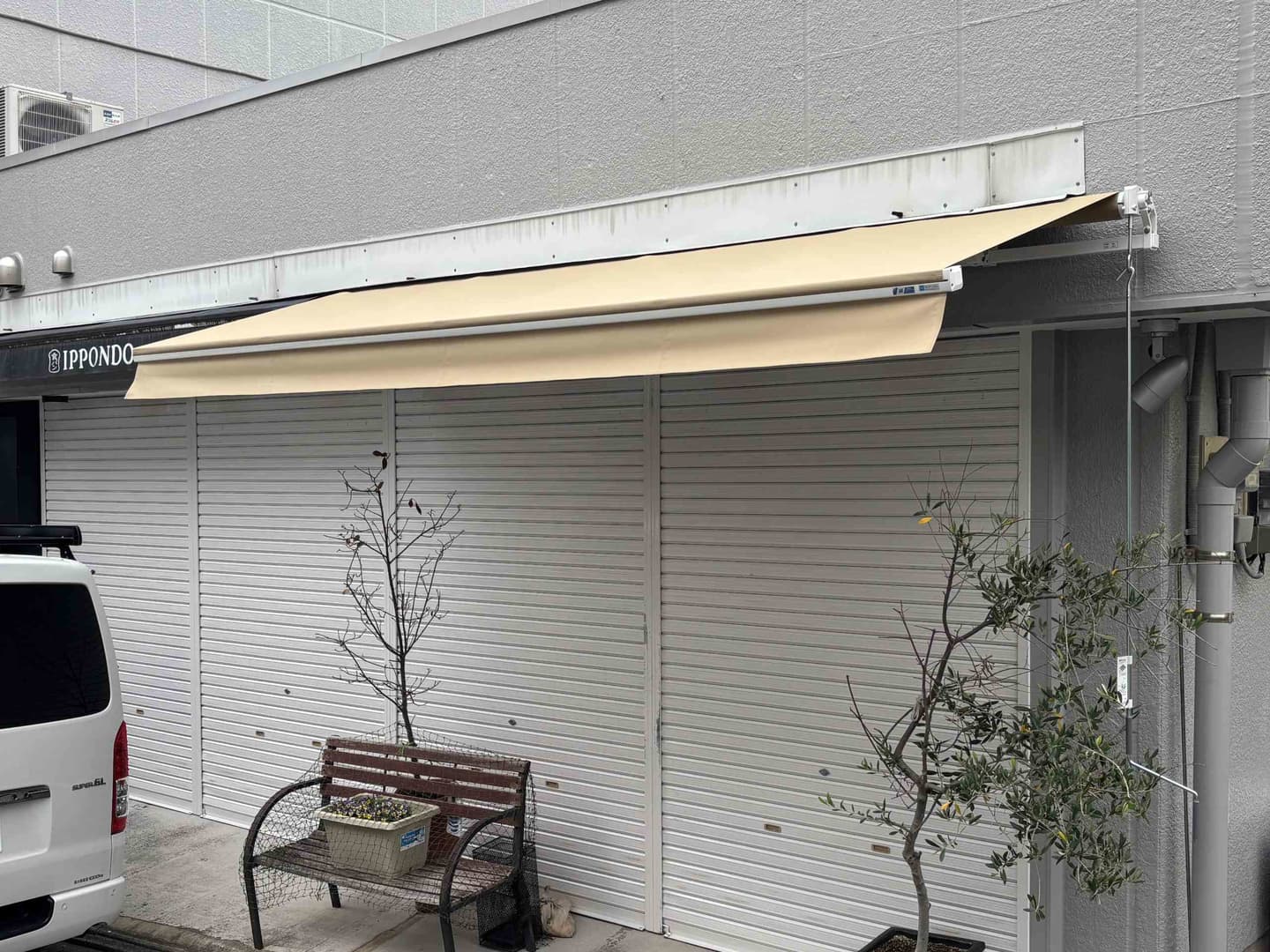 雨除けのテント